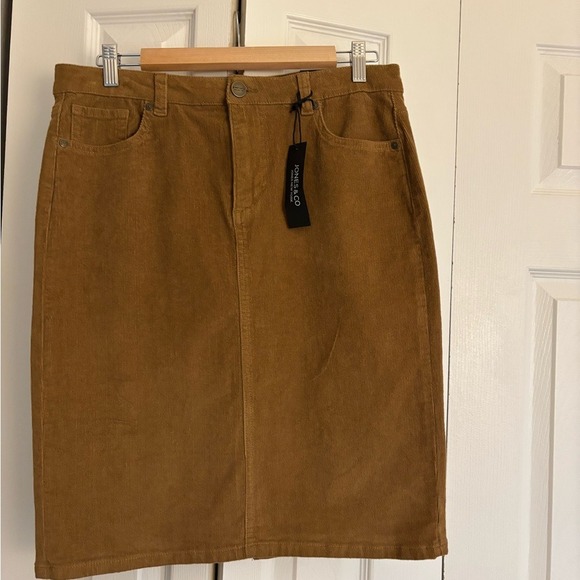 Jones & Co by Jones New York Corduroy Skirt Size 10 NWT Classic Tan - Picture 2 of 5